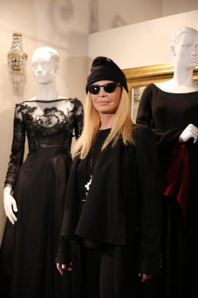 Patty Pravo, all'asta abiti di scena Versace e Cavalli per Emergency