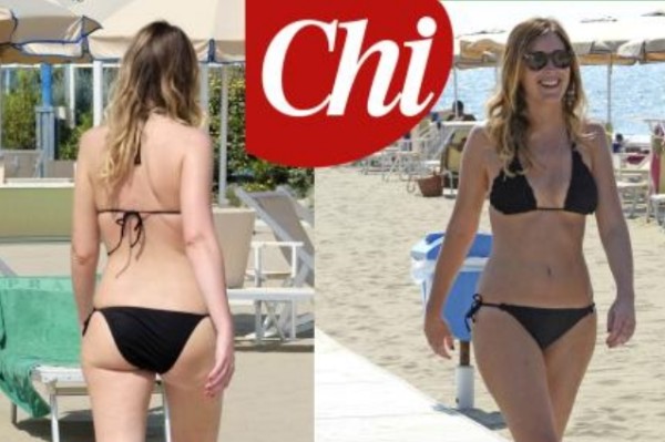 Maria Elena Boschi in bikini al mare, la corona di Miss Parlamento è sua