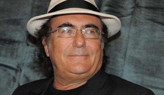 Al bano sul palco con Romina, il dolore per Ylenia, l'arrivo a Milano