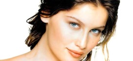 Laetitia Casta su Vanity Fair: Sono felice. Nella vita seguo l'istinto